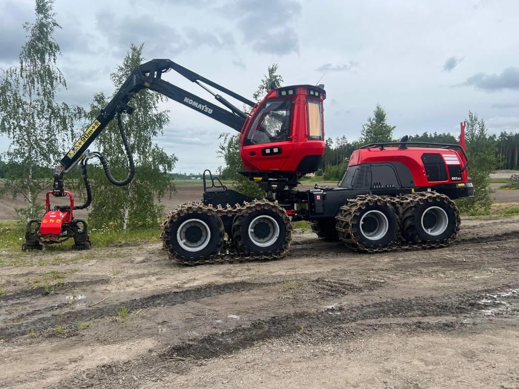 Komatsu 951 XC - الحصادات: صور 3 Komatsu 951 XC - الحصادات: صور 3