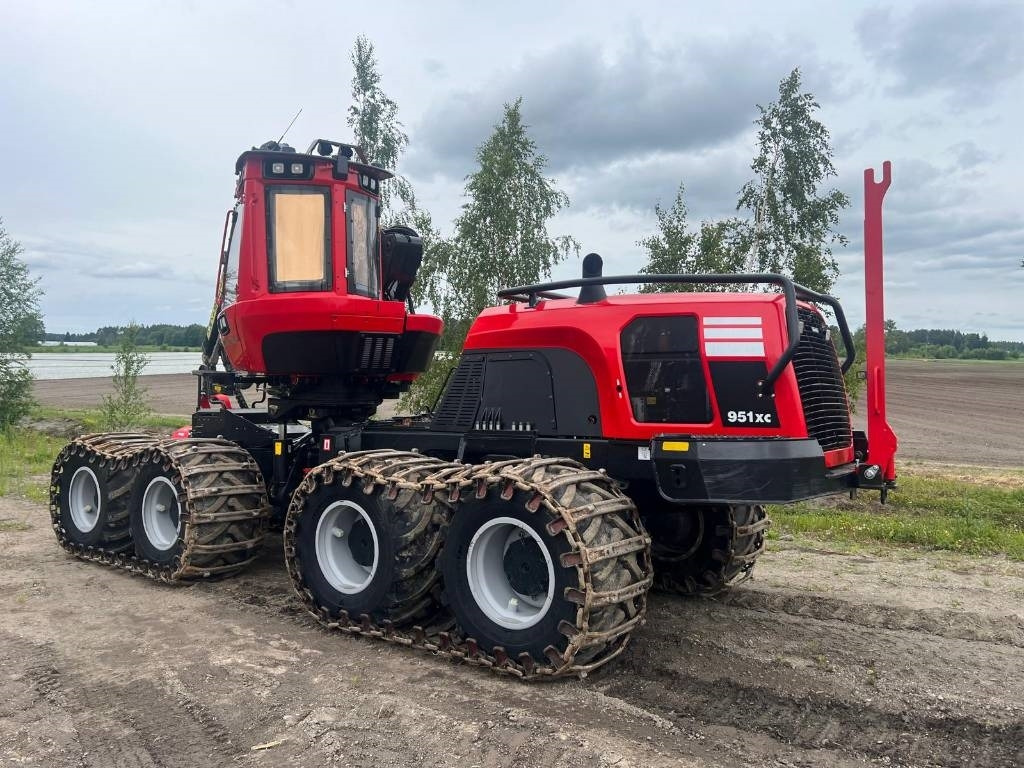 Komatsu 951 XC - الحصادات: صور 4 Komatsu 951 XC - الحصادات: صور 4