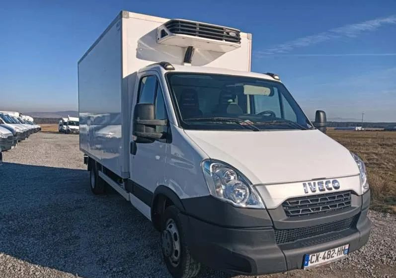 Iveco 35C13, 35C12, 35C14, 35C15 - الشاحنات الصغيرة المبردة: صور 3 Iveco 35C13, 35C12, 35C14, 35C15 - الشاحنات الصغيرة المبردة: صور 3