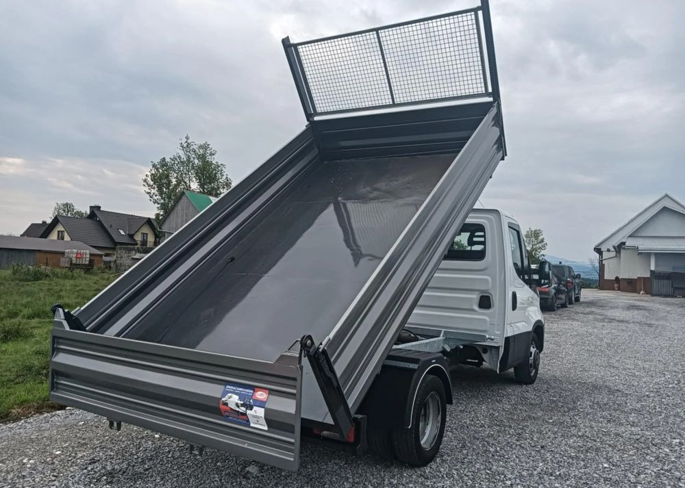 قلاب صغير Iveco 35C13, 35C12, 35C14, 35C15: صور 10