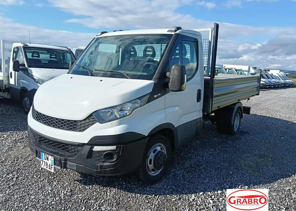 Iveco DAILY 35C13, 35C12, 35C14, 35C15 - قلاب صغير: صور 1 Iveco DAILY 35C13, 35C12, 35C14, 35C15 - قلاب صغير: صور 1