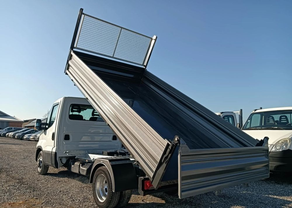 Iveco DAILY 35C13, 35C15 - قلاب صغير: صور 4 Iveco DAILY 35C13, 35C15 - قلاب صغير: صور 4