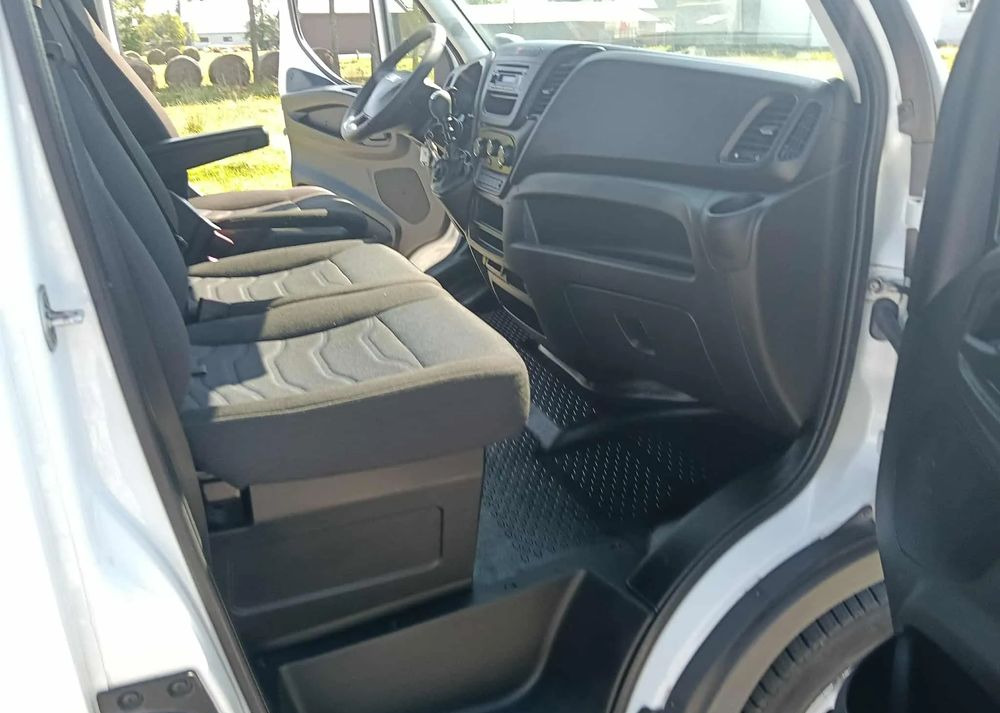 Iveco DAILY 35C14, 35C13, 35C12 - قلاب صغير: صور 3 Iveco DAILY 35C14, 35C13, 35C12 - قلاب صغير: صور 3