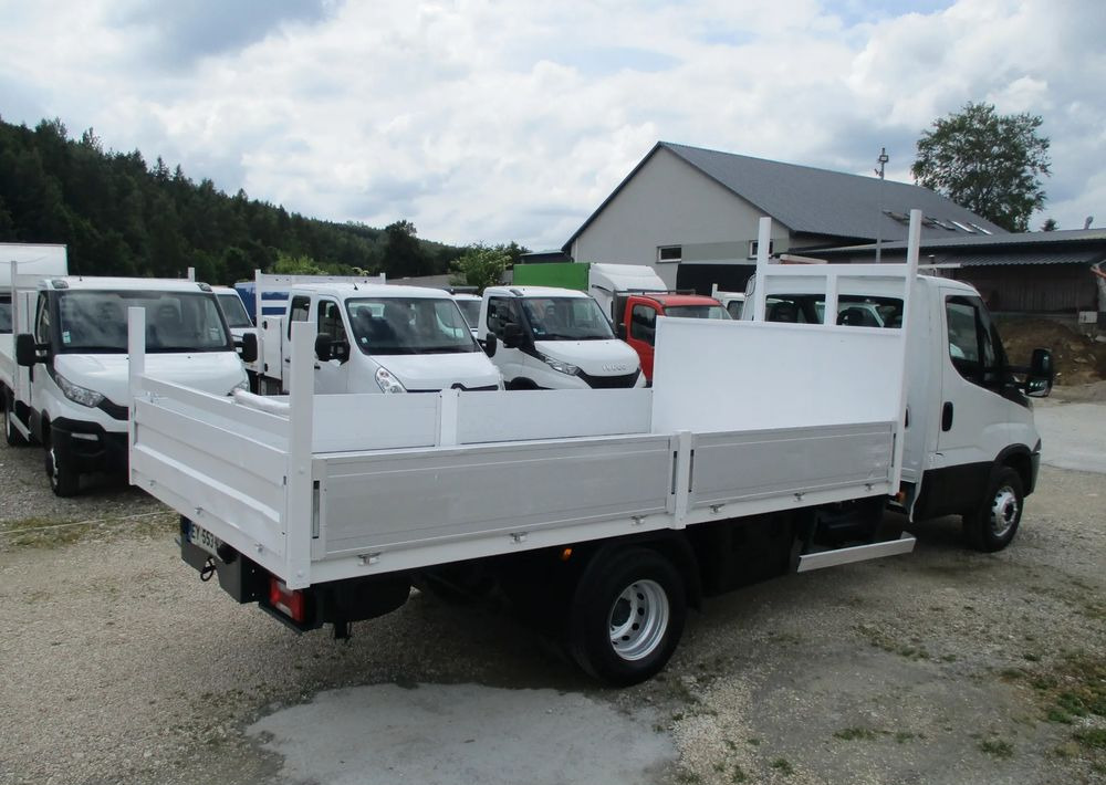 Iveco Daily 3.0 na bliźniaku 70C18 skrzynia, laweta, rama, HDS, 70-180 kiper - شاحنات مسطحة: صور 3 Iveco Daily 3.0 na bliźniaku 70C18 skrzynia, laweta, rama, HDS, 70-180 kiper - شاحنات مسطحة: صور 3