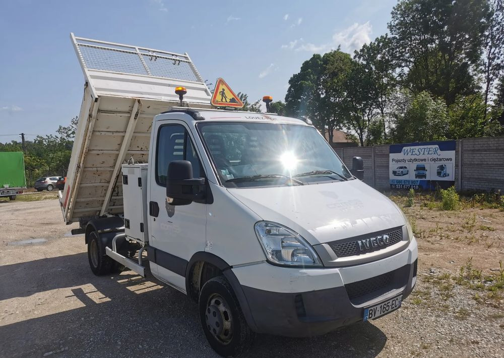 Iveco Daily 35C11 Kiper wywrotka Hak Bliźniak sprowadzony - قلاب صغير: صور 1 Iveco Daily 35C11 Kiper wywrotka Hak Bliźniak sprowadzony - قلاب صغير: صور 1