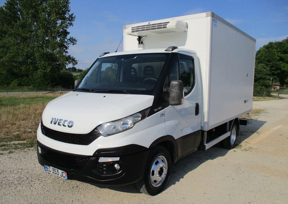 Iveco Daily 35C13 chłodnia Mroźnia na bliźniaku 35-130 Thermo King agregat - الشاحنات الصغيرة المبردة: صور 2 Iveco Daily 35C13 chłodnia Mroźnia na bliźniaku 35-130 Thermo King agregat - الشاحنات الصغيرة المبردة: صور 2
