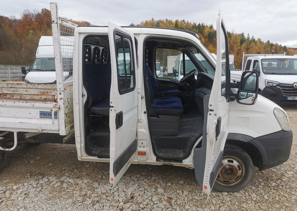 قلاب صغير Iveco Daily 35C15 Brygadówka 3.0 - 150KM wywrotka Klimatyzacja Dubel hak kiper doka: صور 10 قلاب صغير Iveco Daily 35C15 Brygadówka 3.0 - 150KM wywrotka Klimatyzacja Dubel hak kiper doka: صور 10