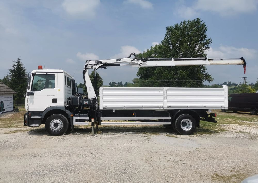 MAN TGM 15.240 Żuraw HDS HIAB + kiper wywrotka + Płyta czołowa Mały przebieg Klima - قلابات: صور 2 MAN TGM 15.240 Żuraw HDS HIAB + kiper wywrotka + Płyta czołowa Mały przebieg Klima - قلابات: صور 2