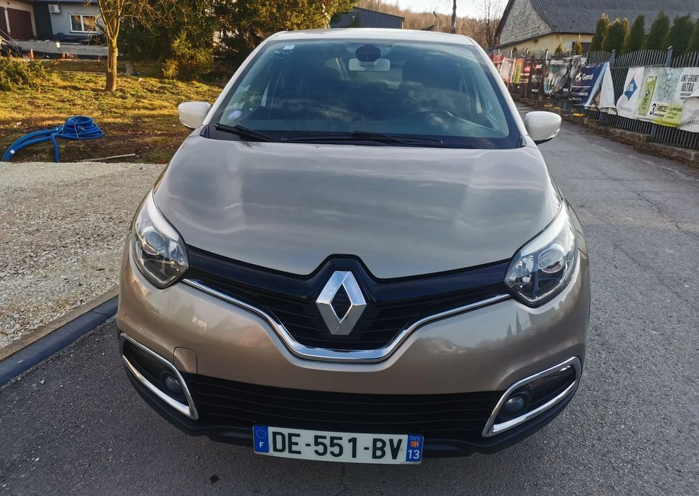 Renault Captur 0.9 Energy TCe Intens - سيارة دفع رباعي: صور 2 Renault Captur 0.9 Energy TCe Intens - سيارة دفع رباعي: صور 2