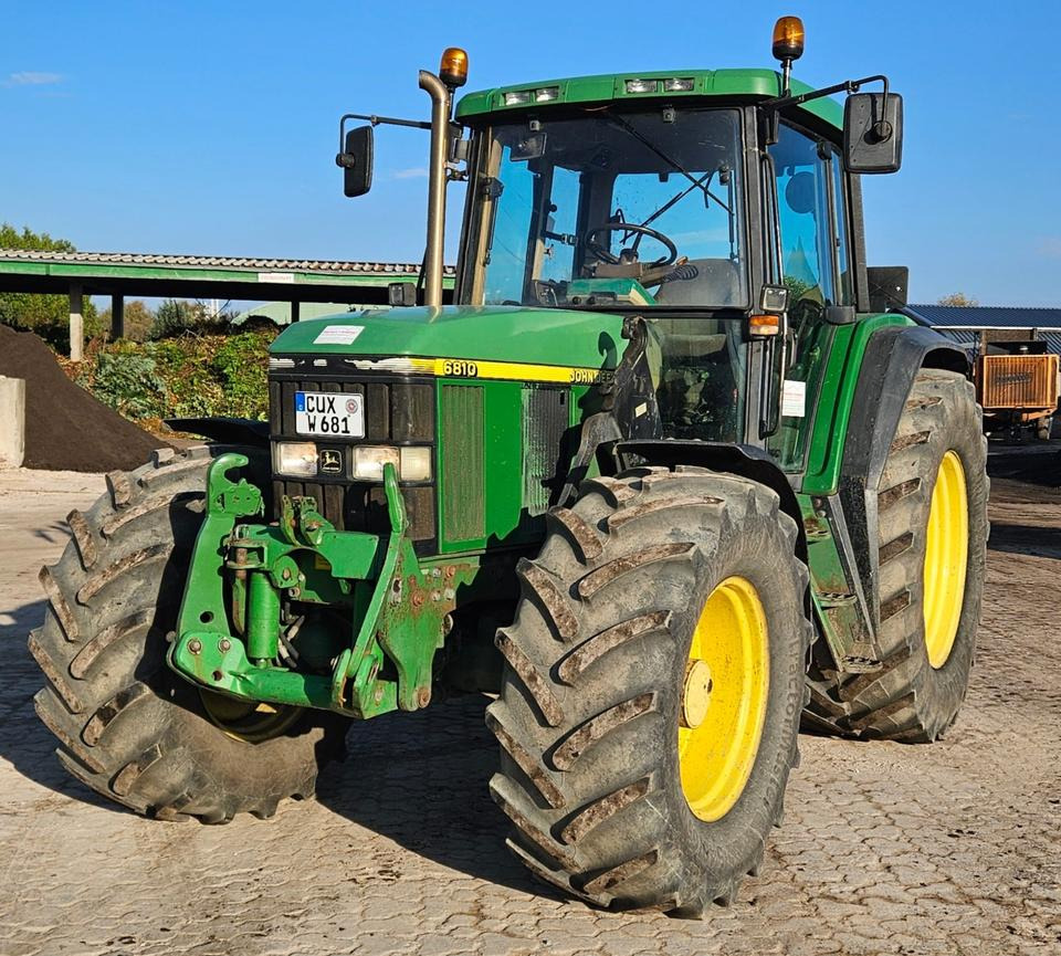 John Deere 6810 | Stoll Robust 30 HDP FL | FH | 8.070 Std. - جرار: صور 1 John Deere 6810 | Stoll Robust 30 HDP FL | FH | 8.070 Std. - جرار: صور 1