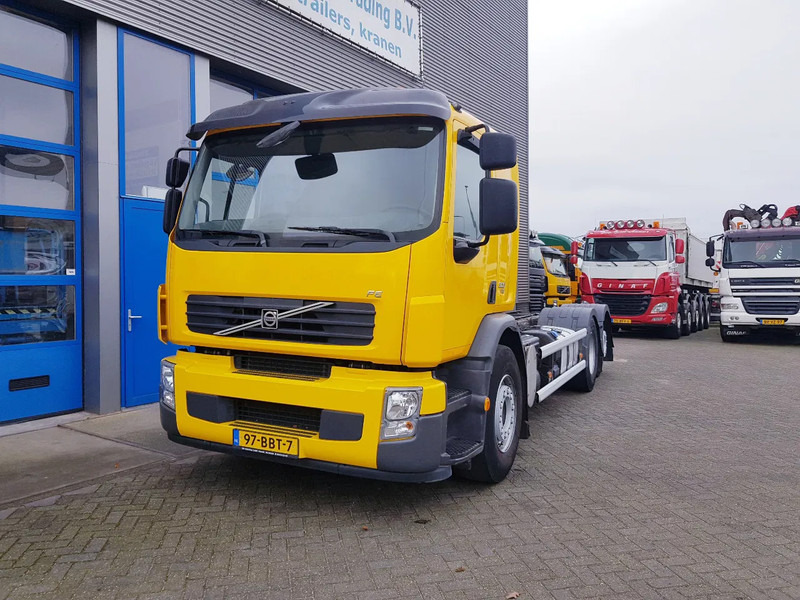 Volvo FE 300 EEV 6X2 Retarder 258.000 KM TÜV - الشاسيه شاحنة: صور 2 Volvo FE 300 EEV 6X2 Retarder 258.000 KM TÜV - الشاسيه شاحنة: صور 2
