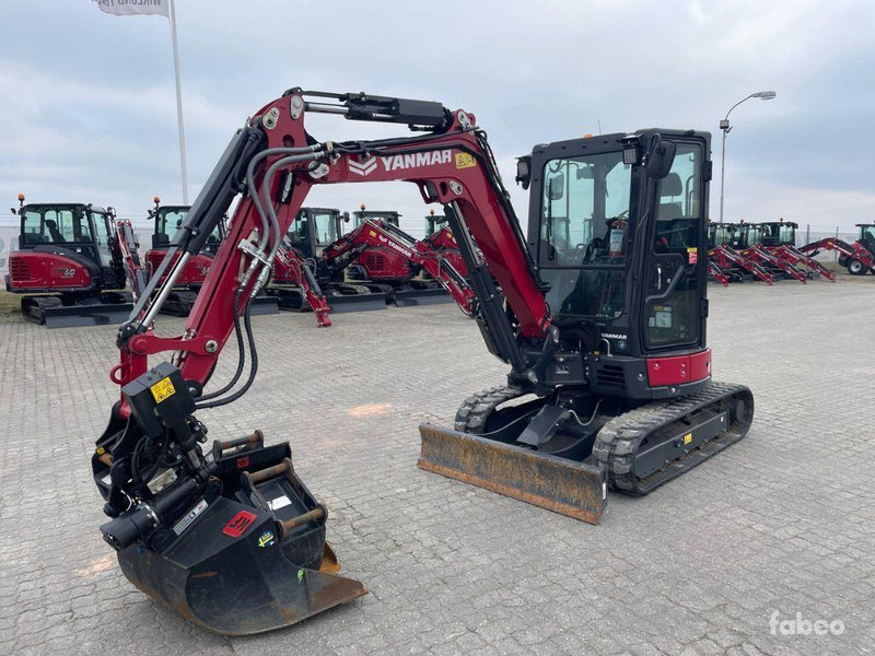 Yanmar Vio33-6 - حفارة مصغرة: صور 1 Yanmar Vio33-6 - حفارة مصغرة: صور 1