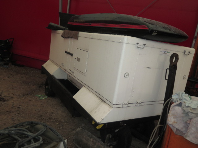 Trieletron 90T400SLN - وحدة الطاقة الأرضية للطائرات: صور 1 Trieletron 90T400SLN - وحدة الطاقة الأرضية للطائرات: صور 1