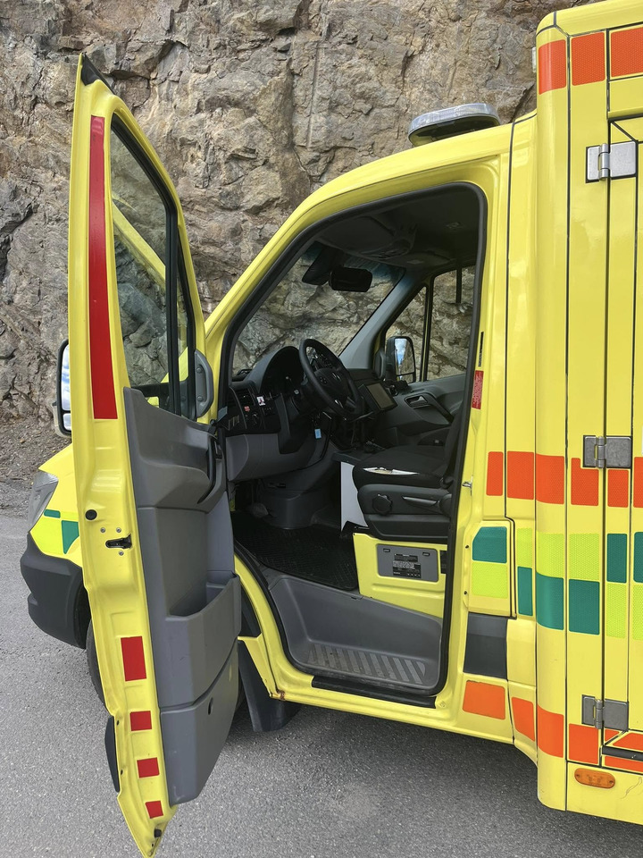 Mercedes-Benz Sprinter 319 - AMBULANCEBOX / Krankenwagen / ambulance - سيارة إسعاف: صور 3 Mercedes-Benz Sprinter 319 - AMBULANCEBOX / Krankenwagen / ambulance - سيارة إسعاف: صور 3