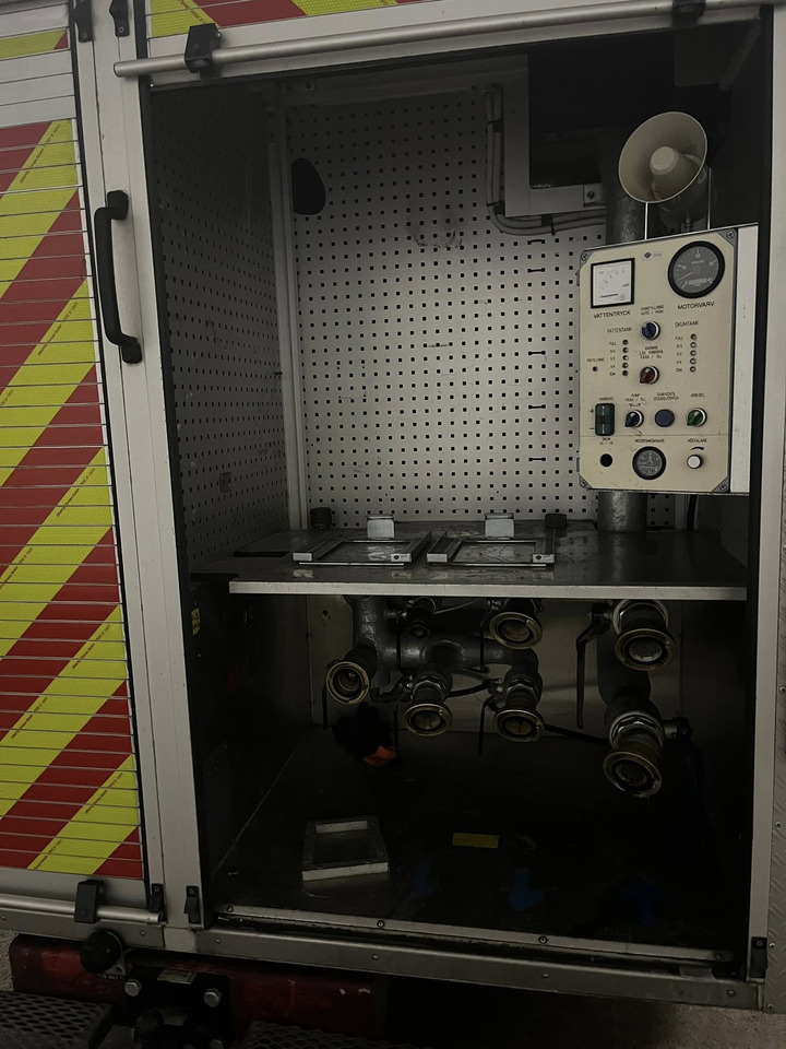 SCANIA P94GB 4x2 NZ310 - Fire engine - المطافئ: صور 5 SCANIA P94GB 4x2 NZ310 - Fire engine - المطافئ: صور 5