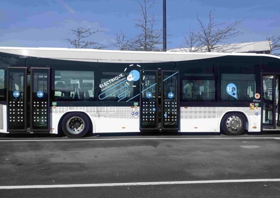IRIZAR IEB Elektro Linienbus electric Bus. Fahrbereit - النقل الحضري, حافلة كهربائية: صور 2 IRIZAR IEB Elektro Linienbus electric Bus. Fahrbereit - النقل الحضري, حافلة كهربائية: صور 2
