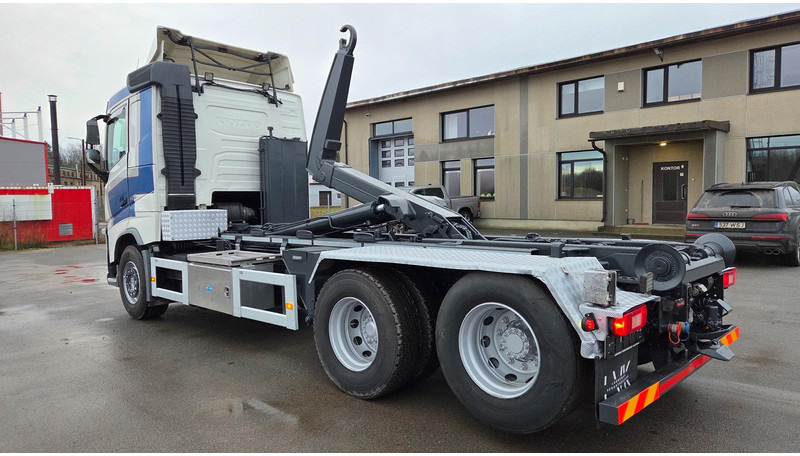 Volvo FH500 6X2 - شاحنة ذات الخطاف: صور 4 Volvo FH500 6X2 - شاحنة ذات الخطاف: صور 4