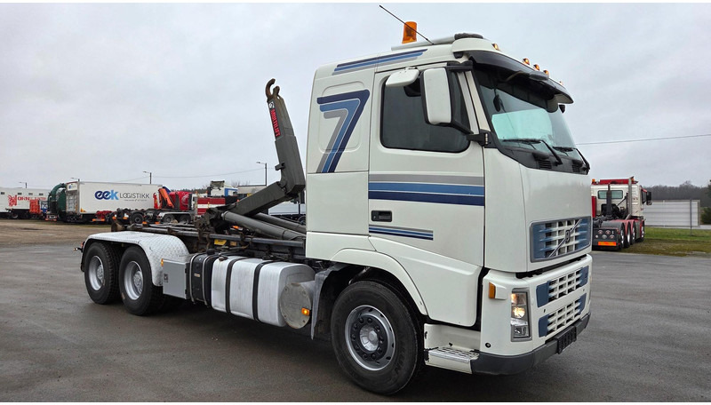 Volvo FH500 6X4 - شاحنة ذات الخطاف: صور 2 Volvo FH500 6X4 - شاحنة ذات الخطاف: صور 2