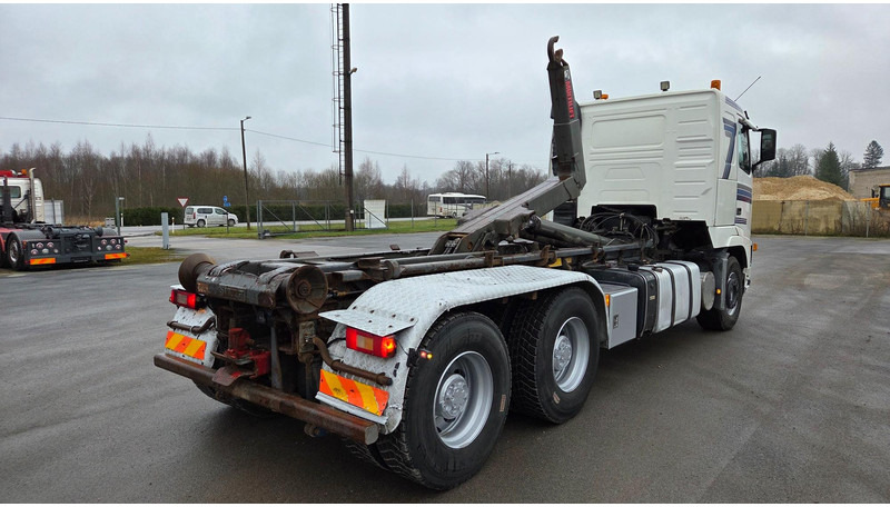 Volvo FH500 6X4 - شاحنة ذات الخطاف: صور 3 Volvo FH500 6X4 - شاحنة ذات الخطاف: صور 3