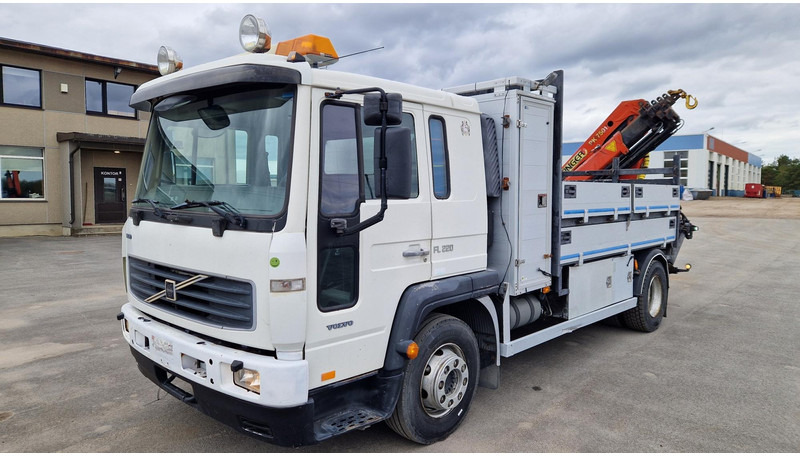 Volvo FL220 4X2 Palfinger PK7501 - شاحنات مسطحة, شاحنة كرين: صور 4 Volvo FL220 4X2 Palfinger PK7501 - شاحنات مسطحة, شاحنة كرين: صور 4