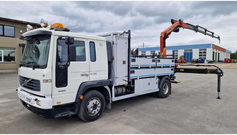 Volvo FL220 4X2 Palfinger PK7501 - شاحنات مسطحة, شاحنة كرين: صور 1 Volvo FL220 4X2 Palfinger PK7501 - شاحنات مسطحة, شاحنة كرين: صور 1