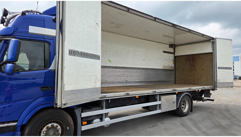 Volvo FM330 4X2 - بصندوق مغلق شاحنة: صور 5 Volvo FM330 4X2 - بصندوق مغلق شاحنة: صور 5