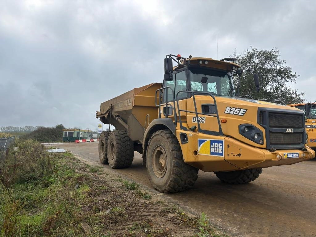 شاحنة مفصلية Bell B 25 E: صور 6