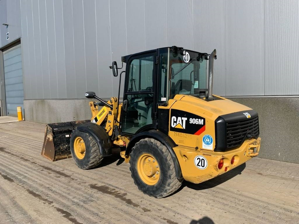 CAT 906 - اللودر بعجل: صور 3 CAT 906 - اللودر بعجل: صور 3
