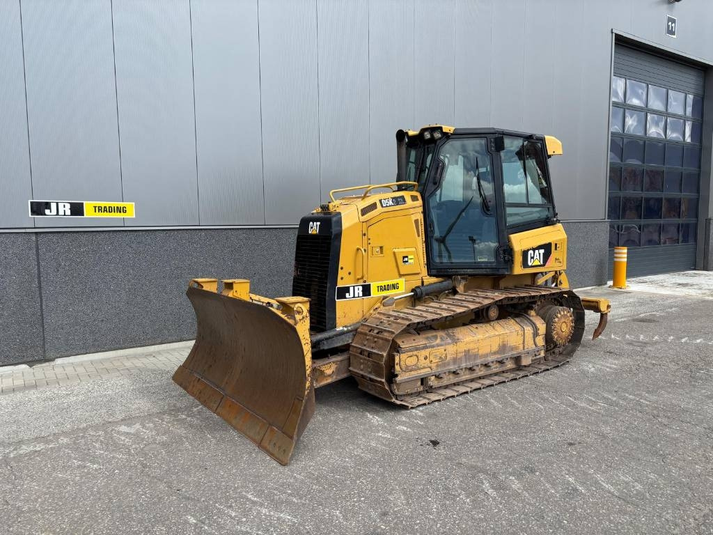 CAT D 5 K 2 XL (Low Verified Hours) - بلدوزر: صور 1 CAT D 5 K 2 XL (Low Verified Hours) - بلدوزر: صور 1