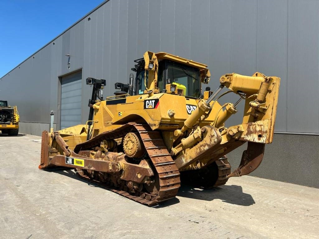 CAT D 8 T (Leica GPS) - بلدوزر: صور 3 CAT D 8 T (Leica GPS) - بلدوزر: صور 3
