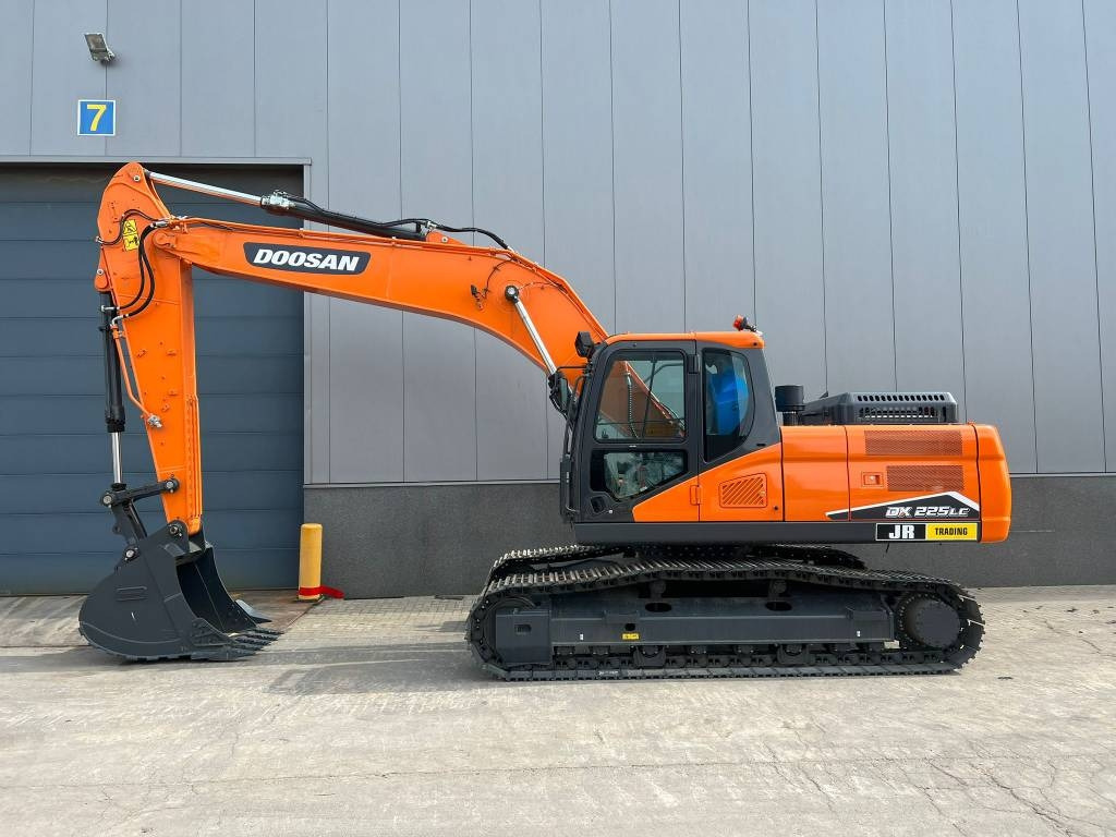 Doosan DX 225 LC-7M - حفارات زحافة: صور 1 Doosan DX 225 LC-7M - حفارات زحافة: صور 1
