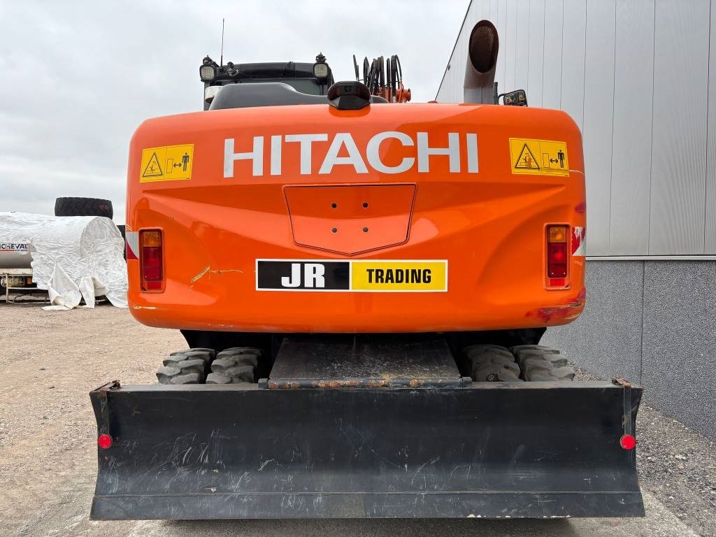Hitachi ZX 140 W-5B - حفارة على عجلات: صور 4 Hitachi ZX 140 W-5B - حفارة على عجلات: صور 4