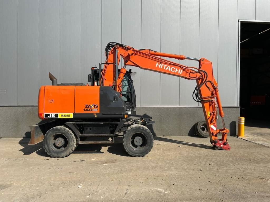 Hitachi ZX 140 W-5B - حفارة على عجلات: صور 5 Hitachi ZX 140 W-5B - حفارة على عجلات: صور 5