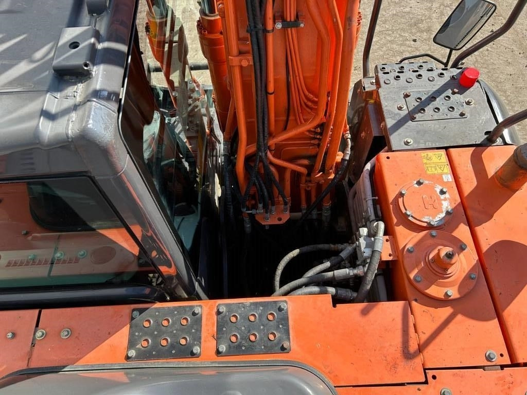 Hitachi ZX 140 W-5B  إيجار Hitachi ZX 140 W-5B: صور 28