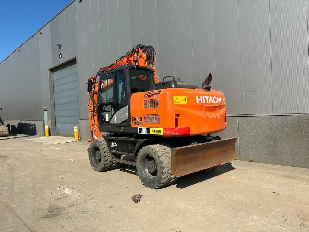 Hitachi ZX 140 W-5B - حفارة على عجلات: صور 3 Hitachi ZX 140 W-5B - حفارة على عجلات: صور 3