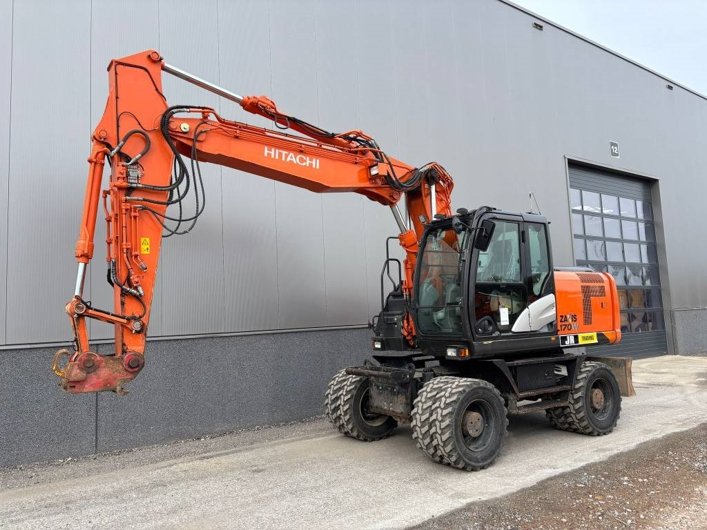 Hitachi ZX 170 W-5 B (low hours/new tires) - حفارة على عجلات: صور 2 Hitachi ZX 170 W-5 B (low hours/new tires) - حفارة على عجلات: صور 2