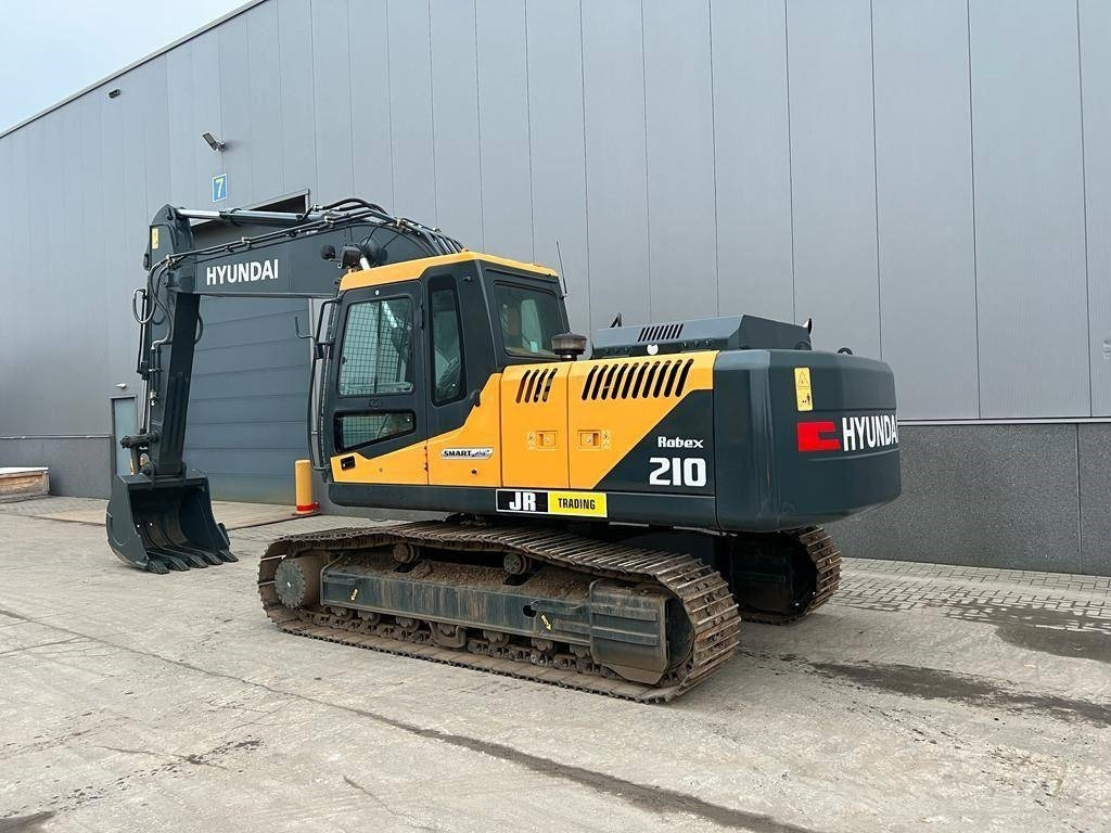 Hyundai R 210 - حفارات زحافة: صور 3 Hyundai R 210 - حفارات زحافة: صور 3