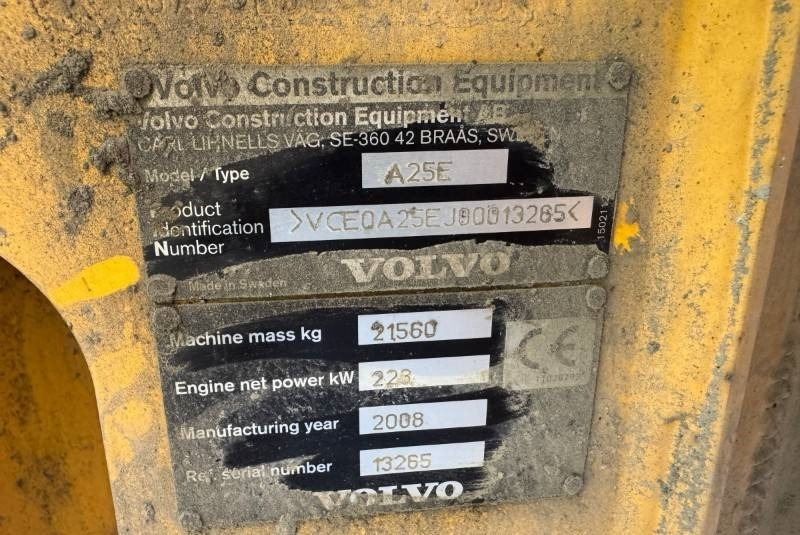 Volvo A 25 E (On Transport) - شاحنة مفصلية: صور 2 Volvo A 25 E (On Transport) - شاحنة مفصلية: صور 2