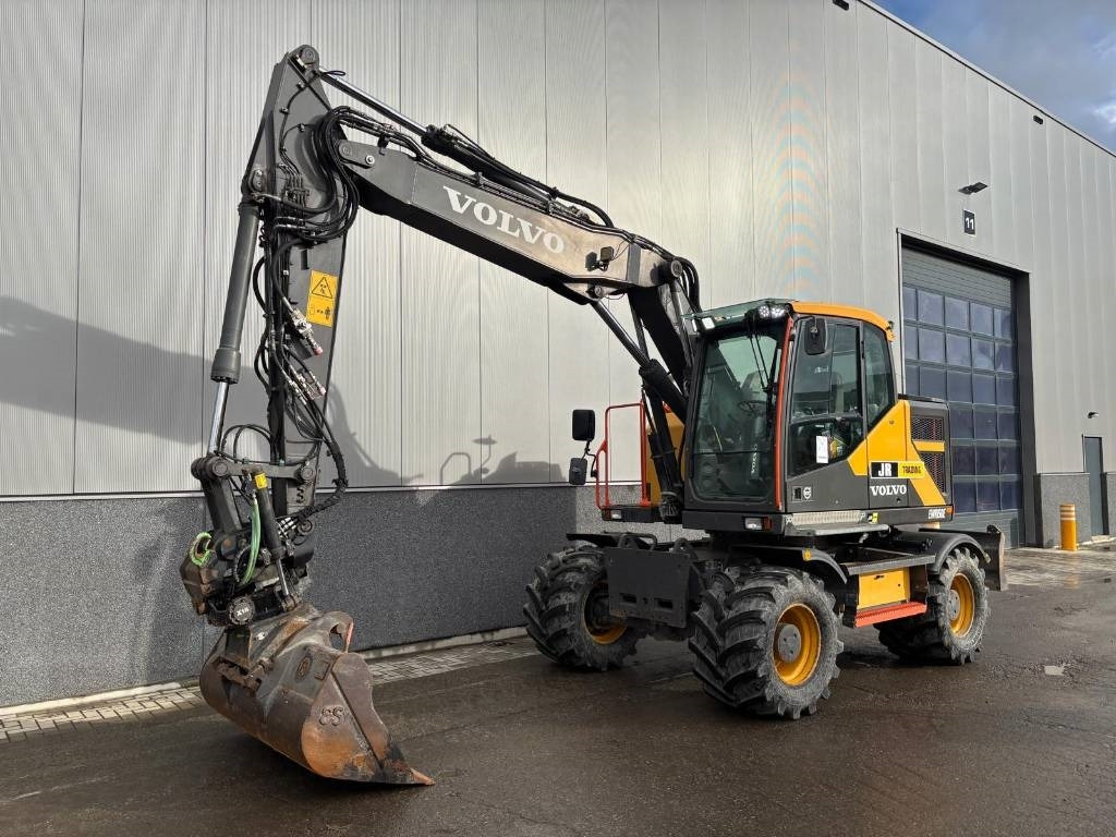 Volvo EWR 150 E (Under Preparation) - حفارة على عجلات: صور 2 Volvo EWR 150 E (Under Preparation) - حفارة على عجلات: صور 2