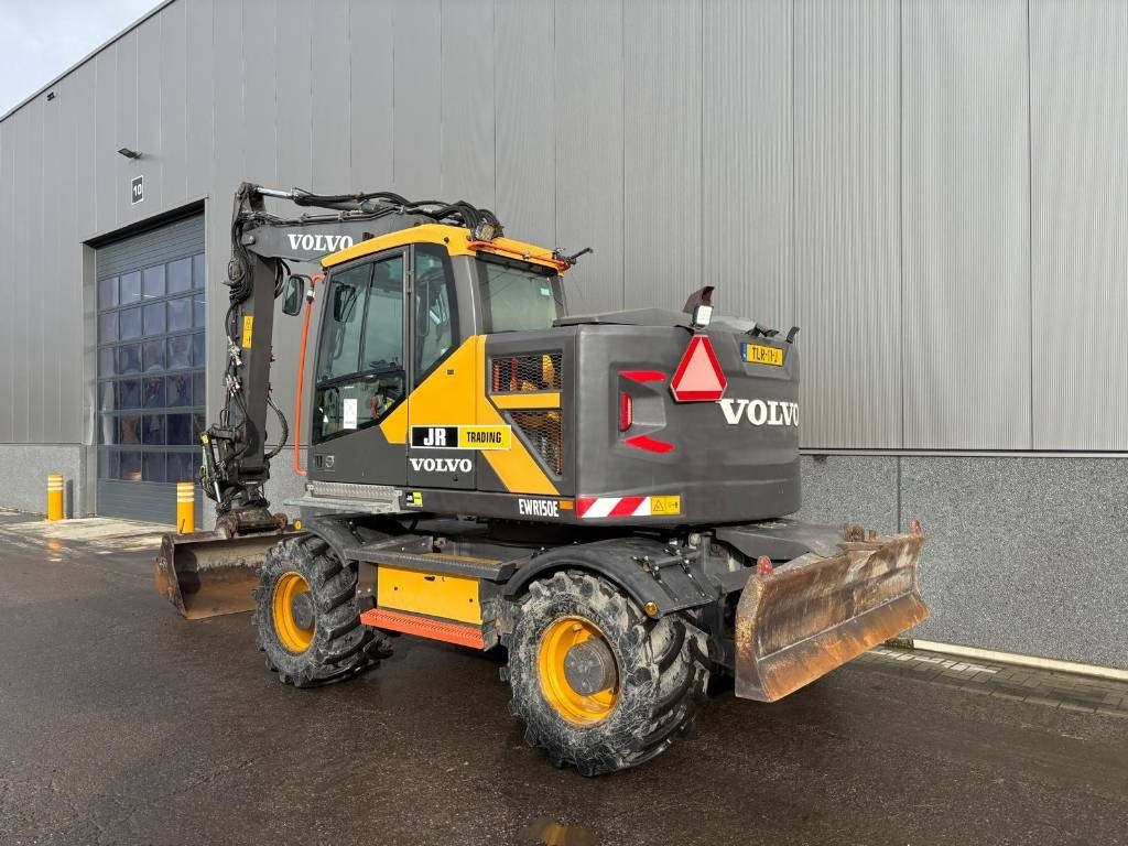 Volvo EWR 150 E - حفارة على عجلات: صور 3 Volvo EWR 150 E - حفارة على عجلات: صور 3