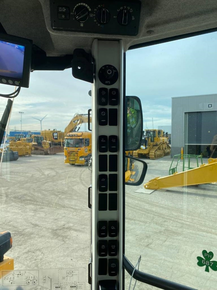 اللودر بعجل Volvo L 90 G: صور 14 اللودر بعجل Volvo L 90 G: صور 14