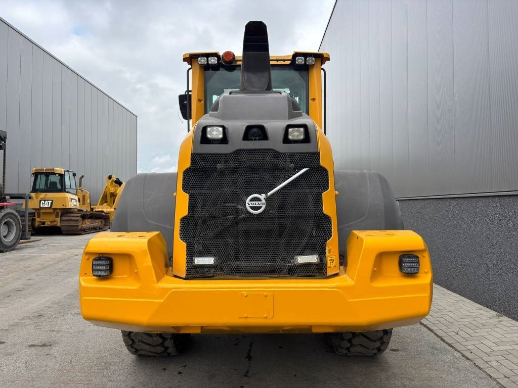 Volvo L 90 H (High tip + New tires) - اللودر بعجل: صور 4 Volvo L 90 H (High tip + New tires) - اللودر بعجل: صور 4