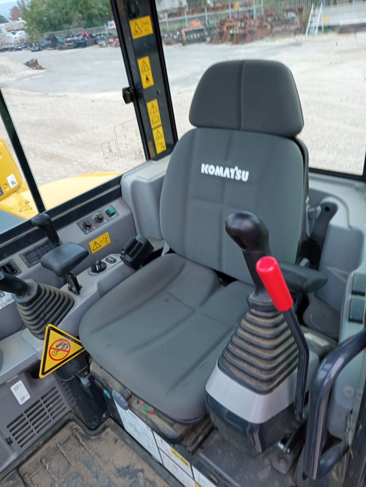 KOMATSU PC55MR-5 - حفارة مصغرة: صور 4 KOMATSU PC55MR-5 - حفارة مصغرة: صور 4