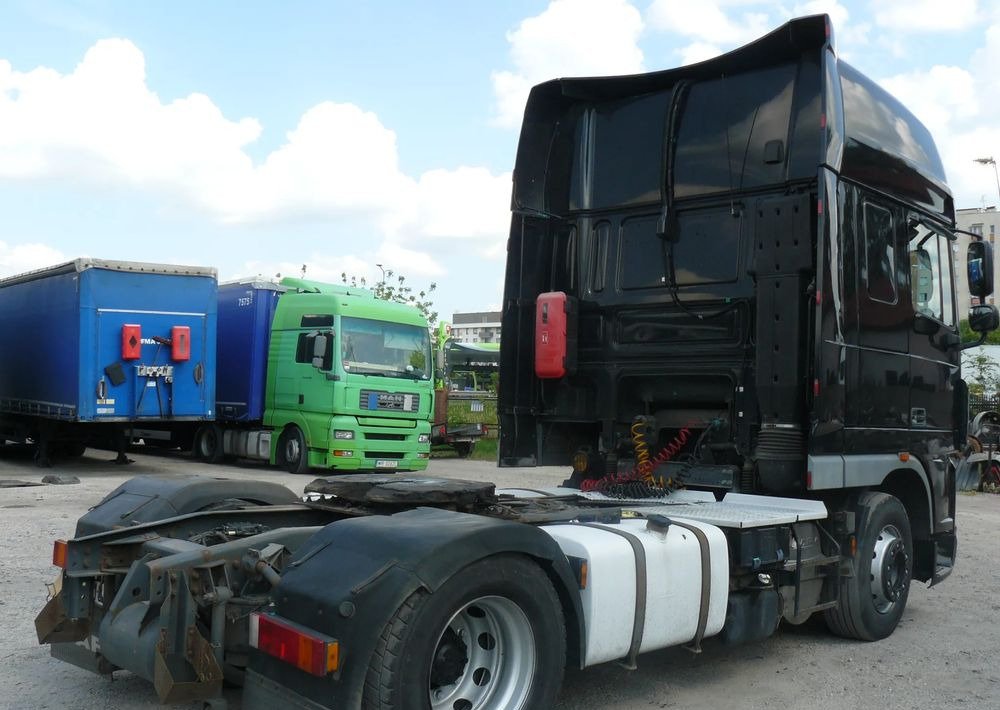 DAF XF105 460 - شاحنة جرار: صور 5 DAF XF105 460 - شاحنة جرار: صور 5