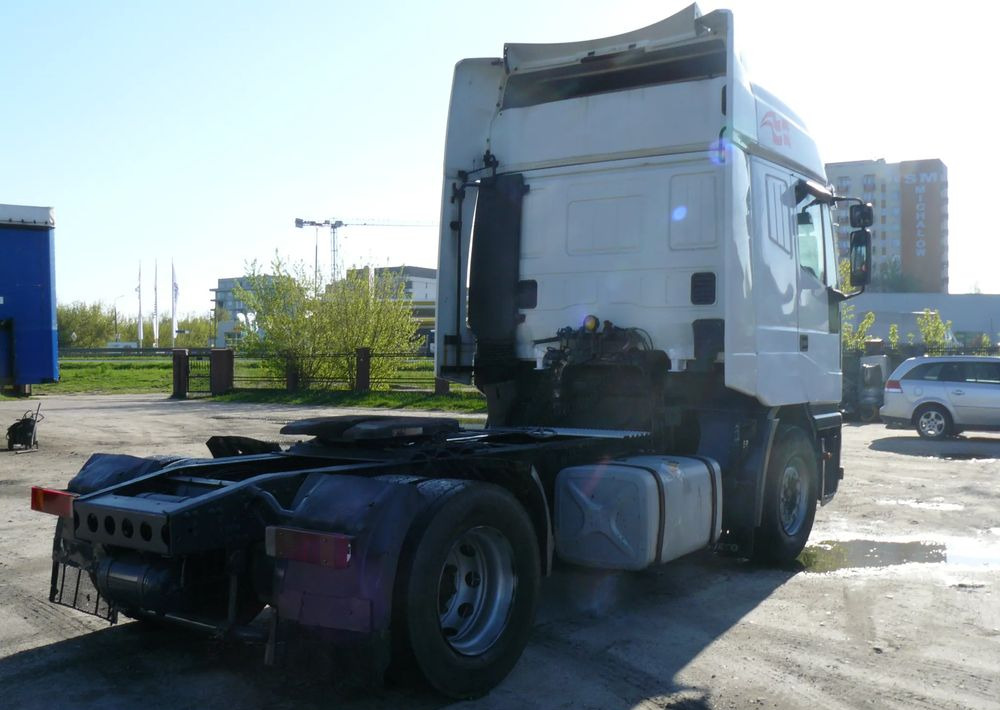 Iveco 430 - شاحنة جرار: صور 5 Iveco 430 - شاحنة جرار: صور 5