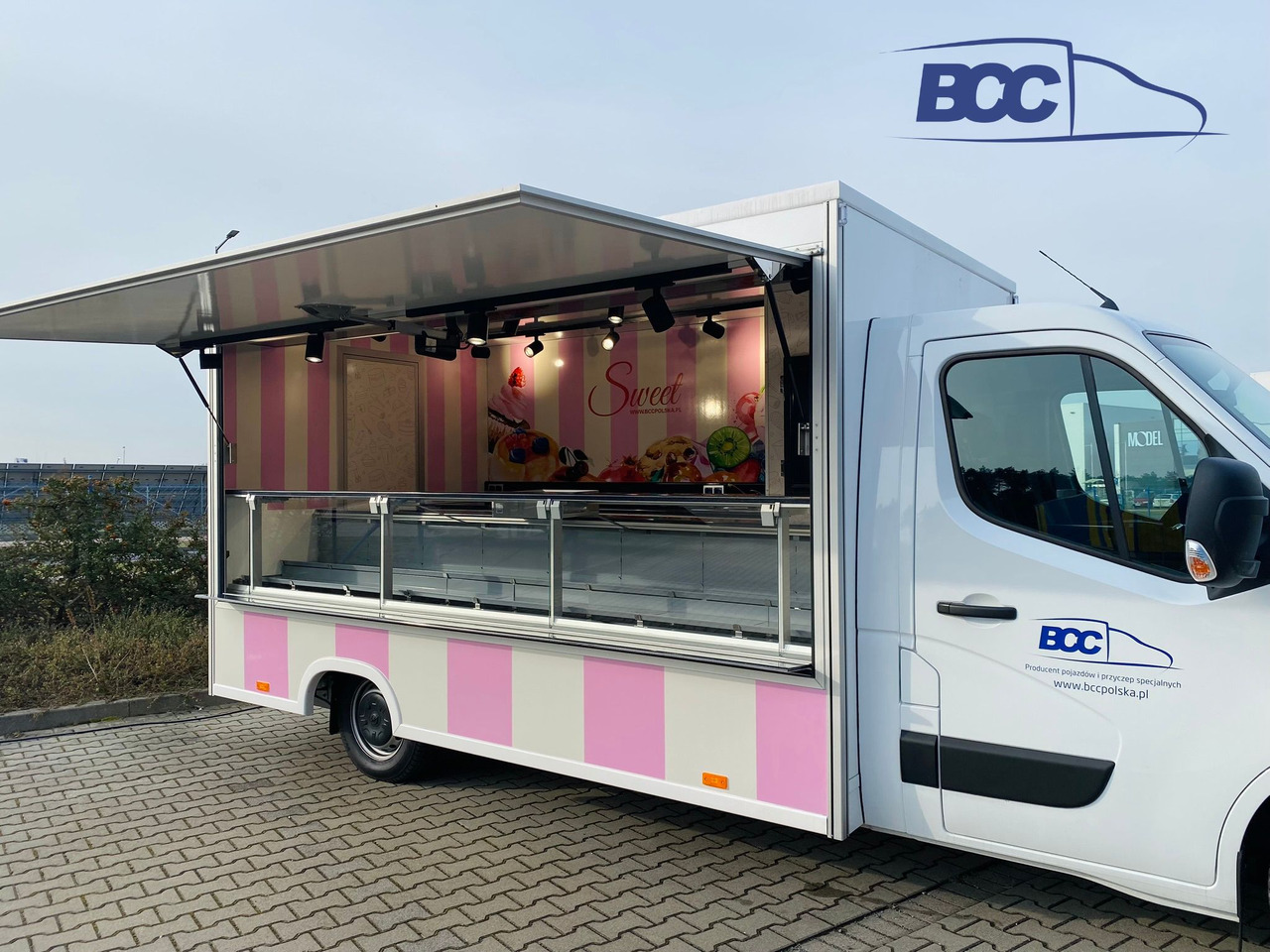 BCC POLSKA - FOOD TRUCK - MOBILNA LODZIARNIA, PEUGEOT BOXER - شاحنات طعام: صور 2 BCC POLSKA - FOOD TRUCK - MOBILNA LODZIARNIA, PEUGEOT BOXER - شاحنات طعام: صور 2