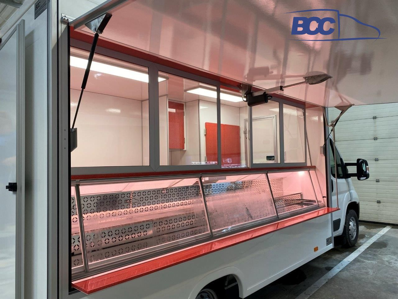 BCC POLSKA - FOOD TRUCK - MOBILNY SKLEP MIĘSNY PEUGEOT BOXER - شاحنات طعام: صور 2 BCC POLSKA - FOOD TRUCK - MOBILNY SKLEP MIĘSNY PEUGEOT BOXER - شاحنات طعام: صور 2
