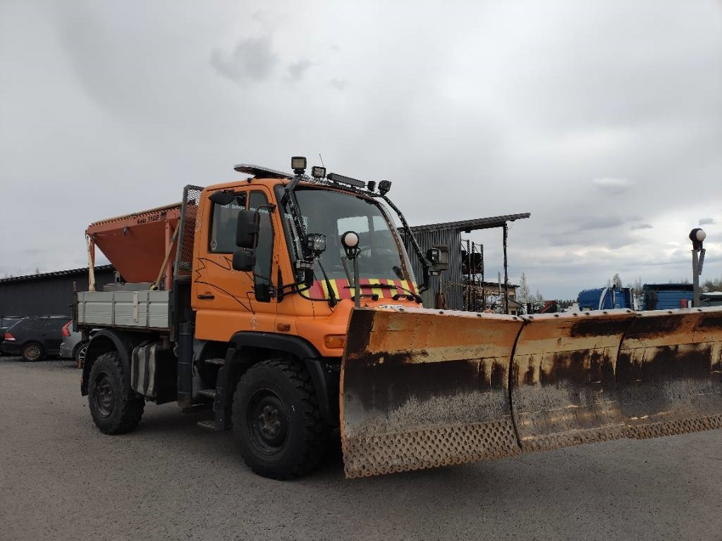 Mercedes-Benz Unimog ,hiekoitin,aura,kippilava - جرافة ثلج: صور 2 Mercedes-Benz Unimog ,hiekoitin,aura,kippilava - جرافة ثلج: صور 2