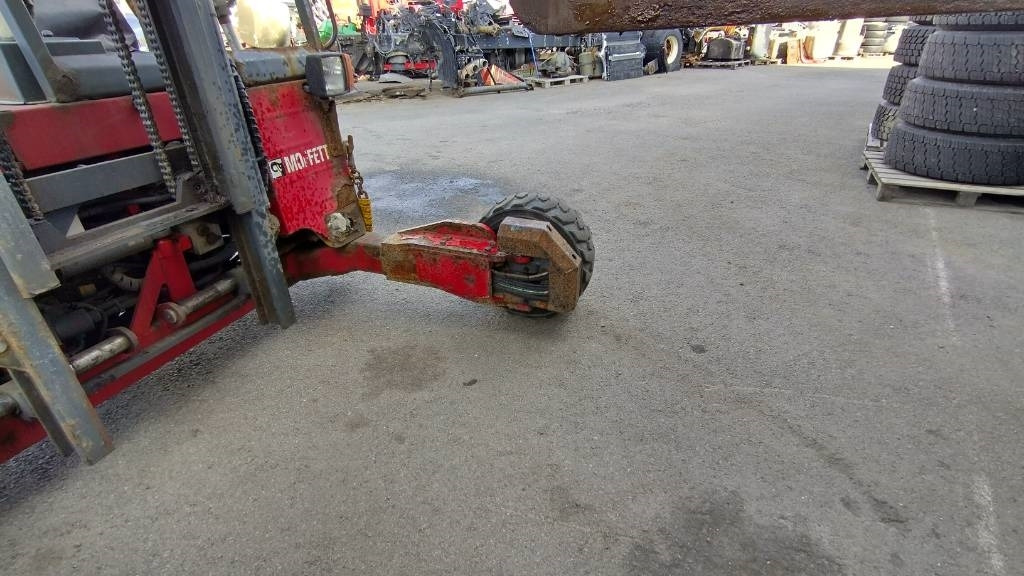 Moffett M4 25.4 ajoneuvotrukki - رافعة شوكية مثبتة على شاحنة: صور 4 Moffett M4 25.4 ajoneuvotrukki - رافعة شوكية مثبتة على شاحنة: صور 4