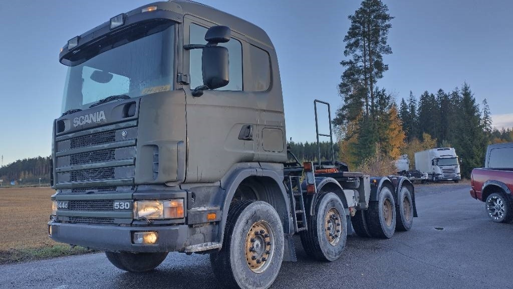 Scania R144 530 8x4 RASKASVETURI - شاحنة جرار: صور 2 Scania R144 530 8x4 RASKASVETURI - شاحنة جرار: صور 2